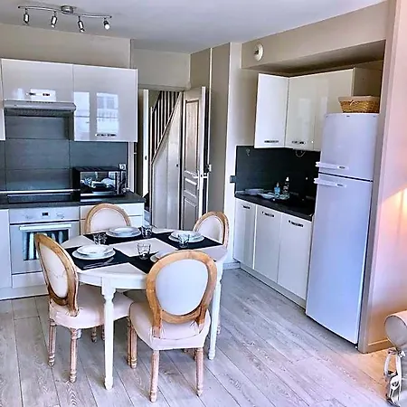 La Enchantée Disneyland Paris Appart hôtel 3*